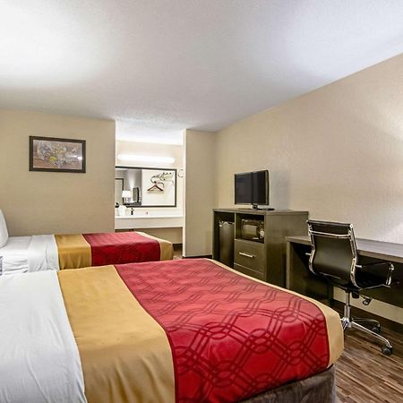 Econo Lodge Inn & Suites Matthews - Charlotte Exteriör bild