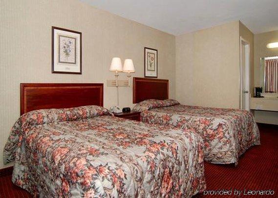 Econo Lodge Inn & Suites Matthews - Charlotte Rum bild