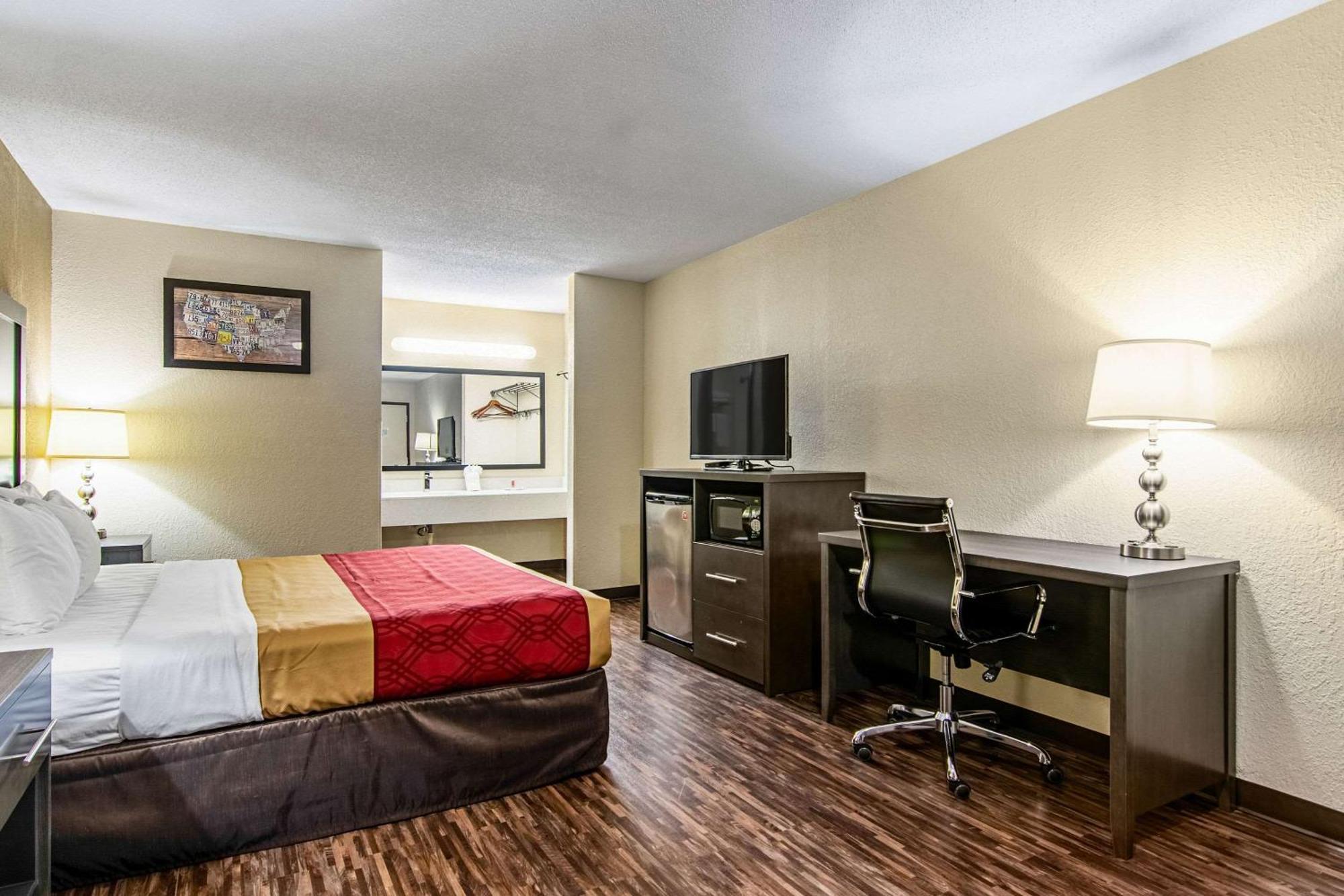 Econo Lodge Inn & Suites Matthews - Charlotte Exteriör bild