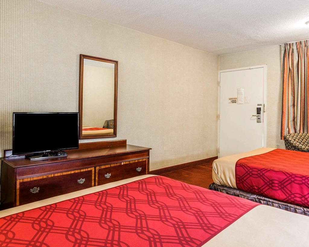 Econo Lodge Inn & Suites Matthews - Charlotte Rum bild