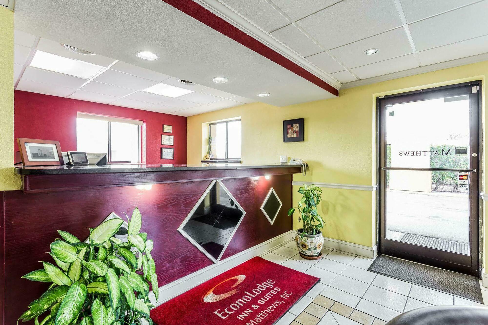Econo Lodge Inn & Suites Matthews - Charlotte Exteriör bild