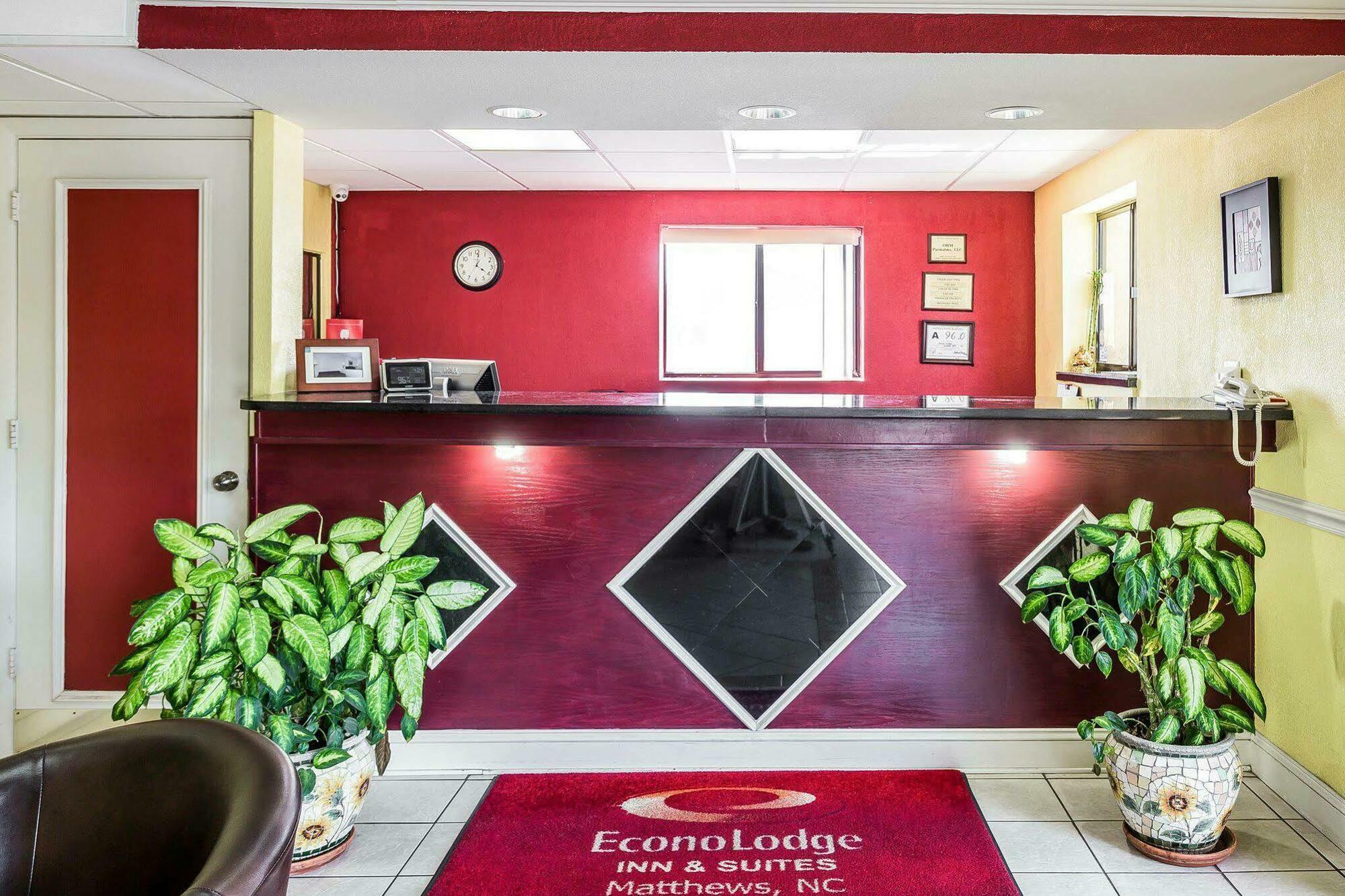 Econo Lodge Inn & Suites Matthews - Charlotte Exteriör bild