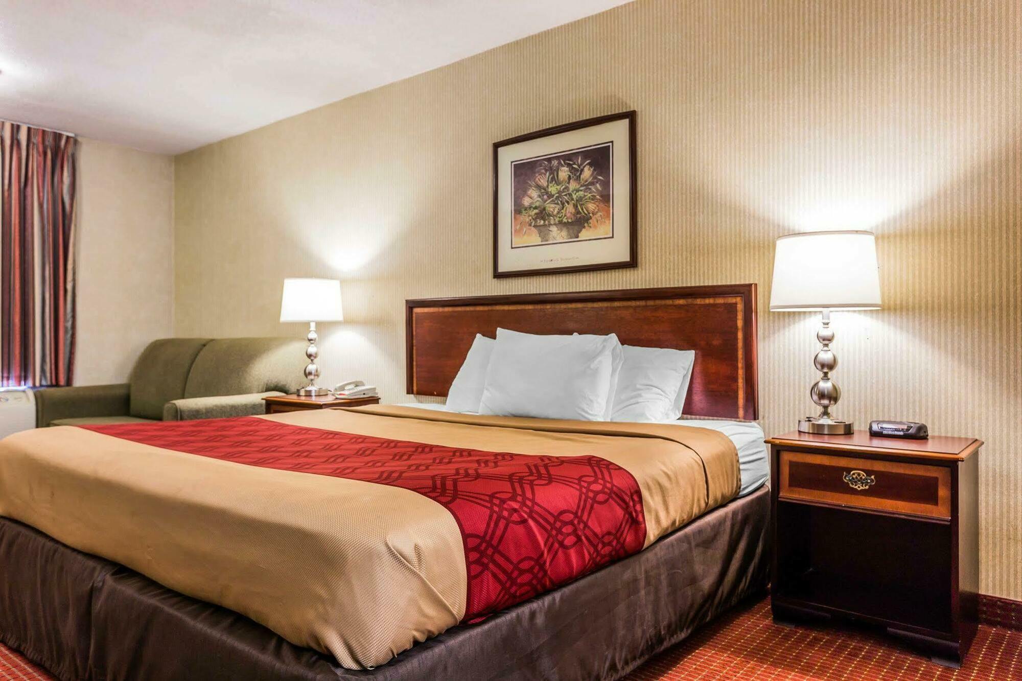 Econo Lodge Inn & Suites Matthews - Charlotte Exteriör bild