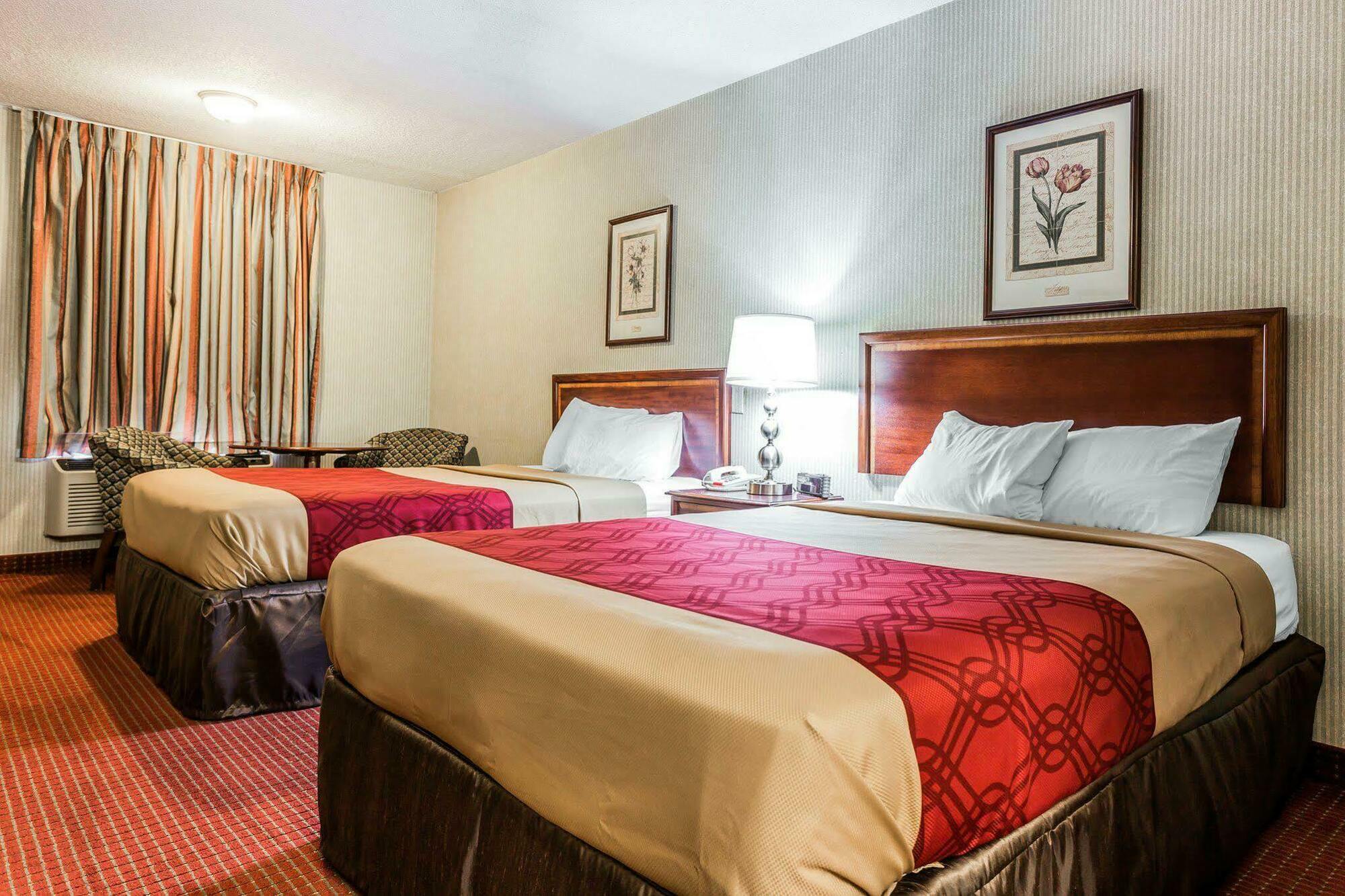 Econo Lodge Inn & Suites Matthews - Charlotte Exteriör bild